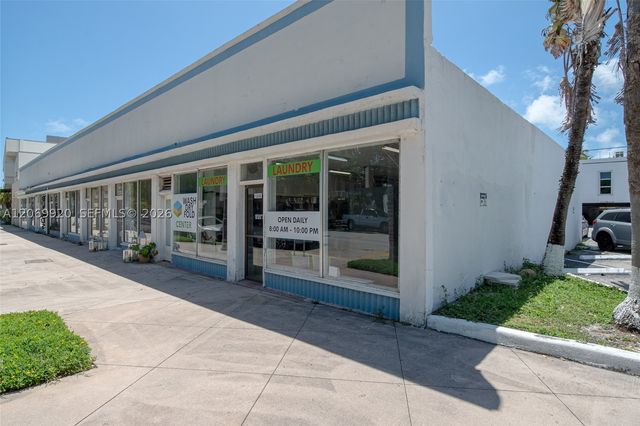 1226 Normandy Dr, Miami Beach, FL 33141