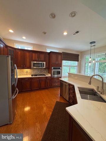 5117 FALDO DR, Haymarket, VA 20169