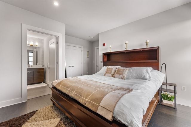 14 West Broadway 7L, Boston, MA 02127