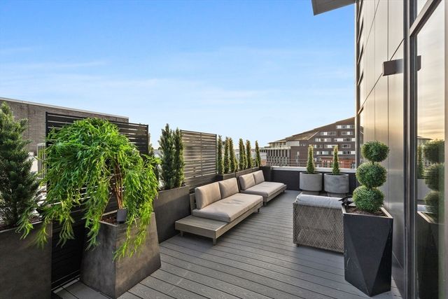 14 West Broadway 7L, Boston, MA 02127