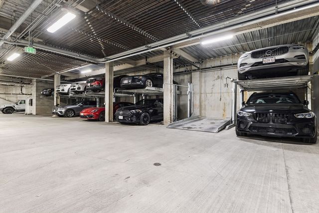 14 West Broadway 7L, Boston, MA 02127