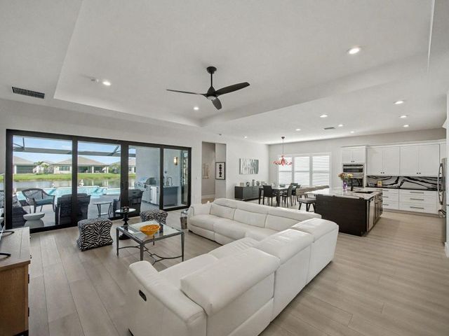 12433 SW Crystal Cove Drive, Port St. Lucie, Port St Lucie, FL 34987