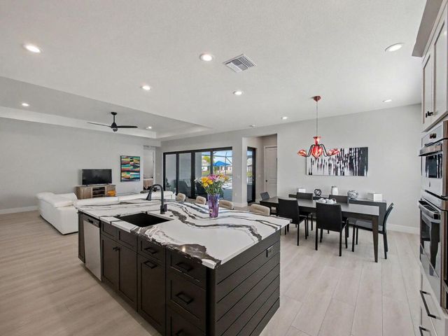 12433 SW Crystal Cove Drive, Port St. Lucie, Port St Lucie, FL 34987