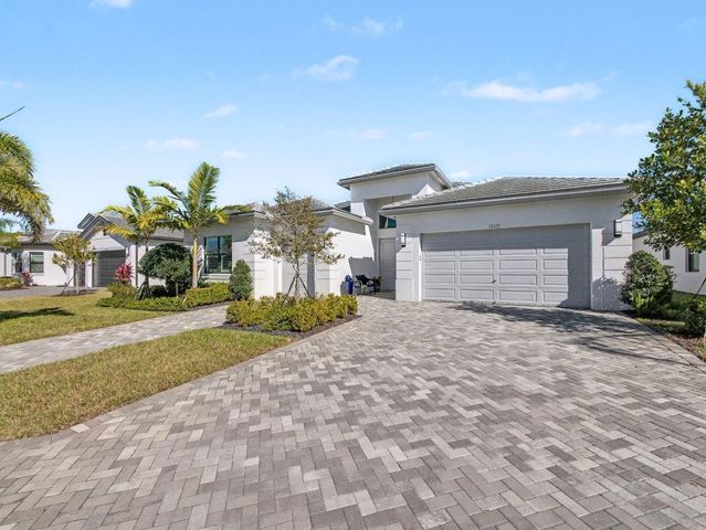 12433 SW Crystal Cove Drive, Port St. Lucie, Port St Lucie, FL 34987