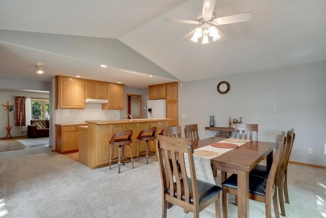 8423 16th Avenue S, Bloomington, MN 55425