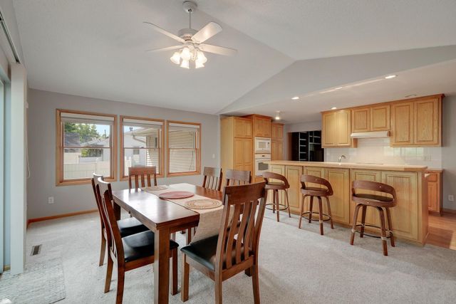 8423 16th Avenue S, Bloomington, MN 55425