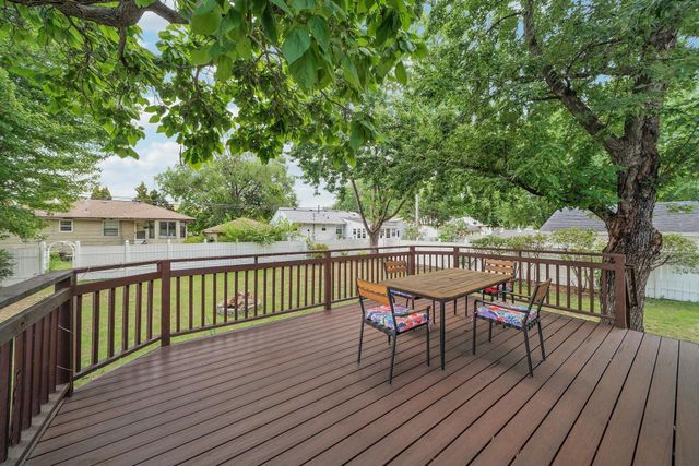 8423 16th Avenue S, Bloomington, MN 55425