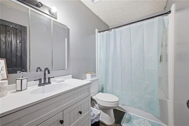 379 Bozeman Road NW, White, GA 30184