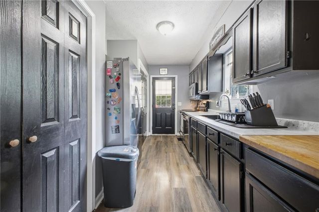 379 Bozeman Road NW, White, GA 30184