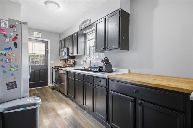 379 Bozeman Road NW, White, GA 30184