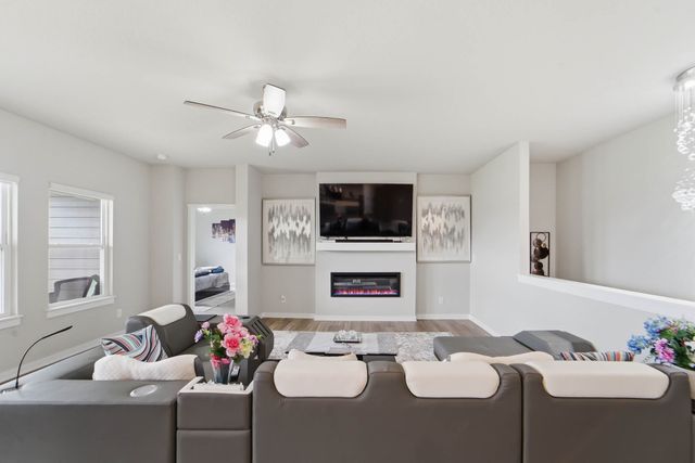 2811 NW Cedarwood Drive, Ankeny, IA 50023