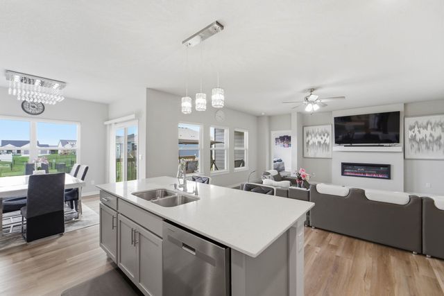 2811 NW Cedarwood Drive, Ankeny, IA 50023