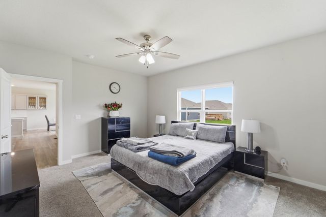 2811 NW Cedarwood Drive, Ankeny, IA 50023