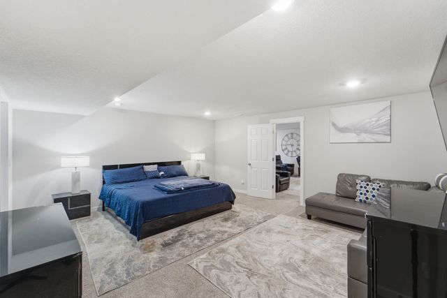 2811 NW Cedarwood Drive, Ankeny, IA 50023