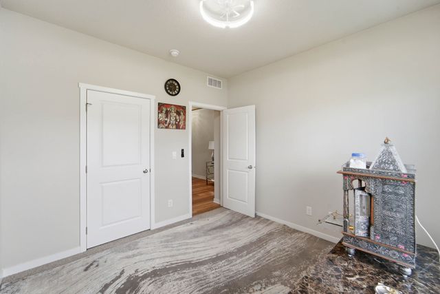 2811 NW Cedarwood Drive, Ankeny, IA 50023