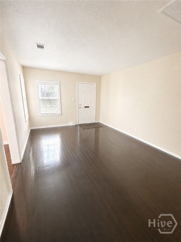 1320 E 54th Street, Savannah, GA 31405