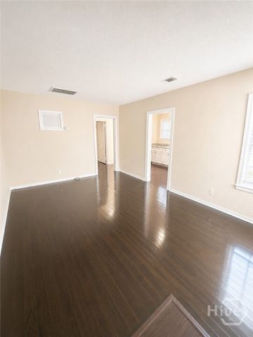 1320 E 54th Street, Savannah, GA 31405