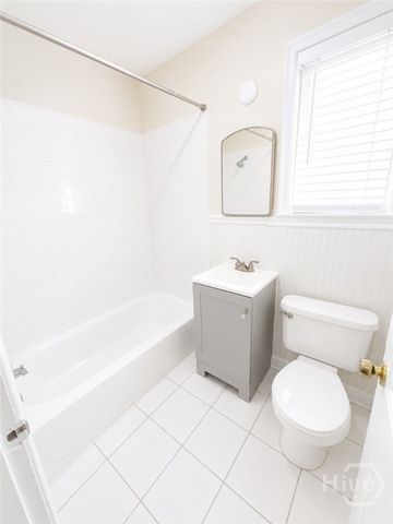 1320 E 54th Street, Savannah, GA 31405
