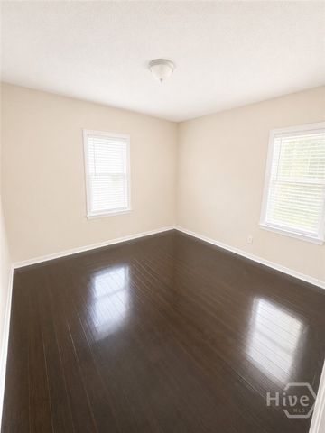 1320 E 54th Street, Savannah, GA 31405