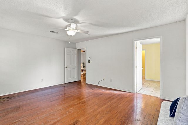 13402 Ramrod DR, Manchaca, TX 78652