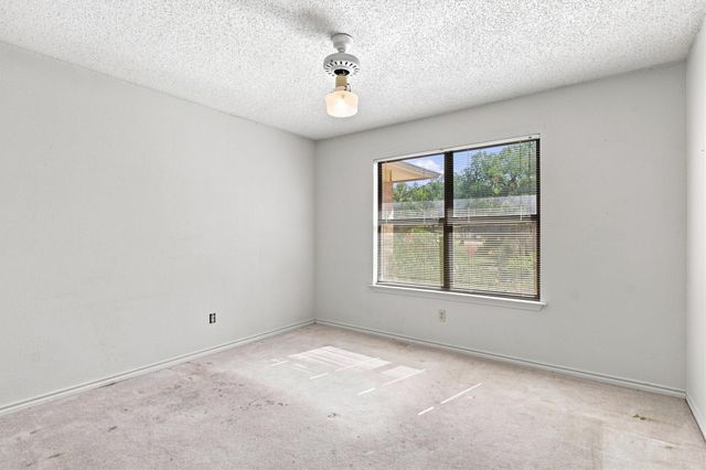 13402 Ramrod DR, Manchaca, TX 78652