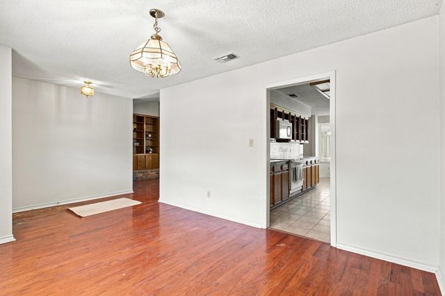 13402 Ramrod DR, Manchaca, TX 78652