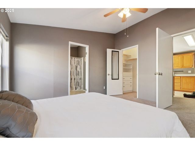 1000 S MCKERN Ct 40, Newberg, OR 97132