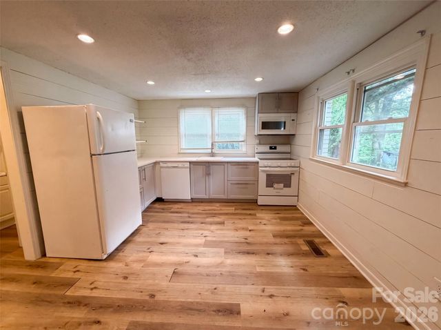 1017 White Lane, Gastonia, NC 28052