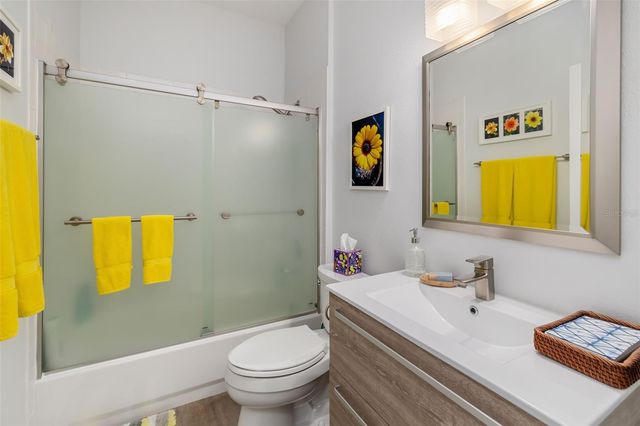 319 SUNSET LAKE BOULEVARD, Venice, FL 34292