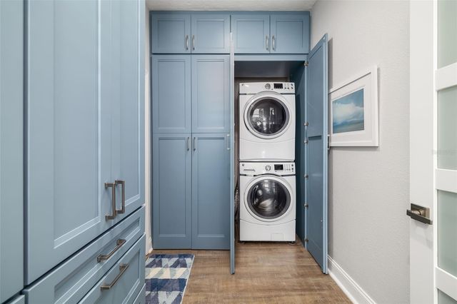 319 SUNSET LAKE BOULEVARD, Venice, FL 34292