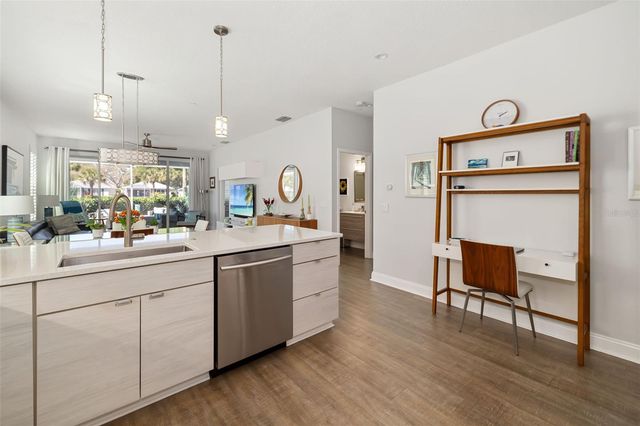 319 SUNSET LAKE BOULEVARD, Venice, FL 34292