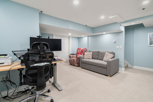 45 Sumner St 45, Quincy, MA 02169