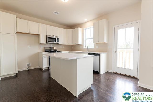 3686 Samantha Lane, Upper Milford Twp, PA 18062