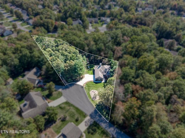 14 Holly Court, Crossville, TN 38558