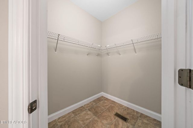 14 Holly Court, Crossville, TN 38558