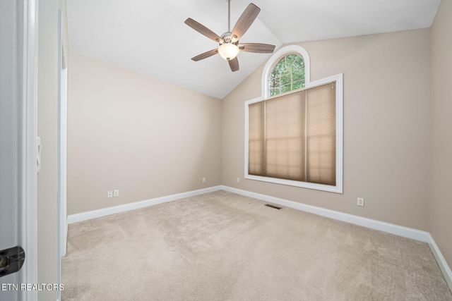 14 Holly Court, Crossville, TN 38558