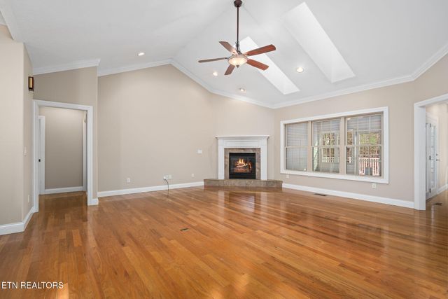 14 Holly Court, Crossville, TN 38558