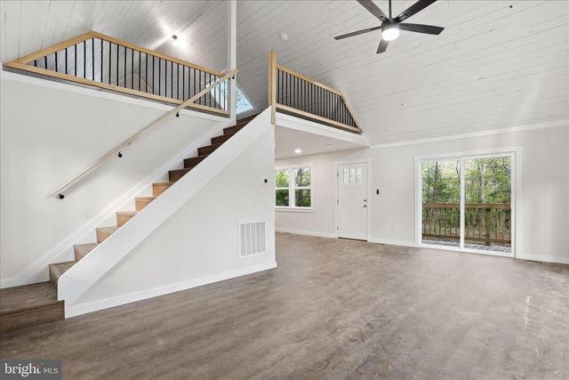 173 DEAD END LN, Berkeley Springs, WV 25411