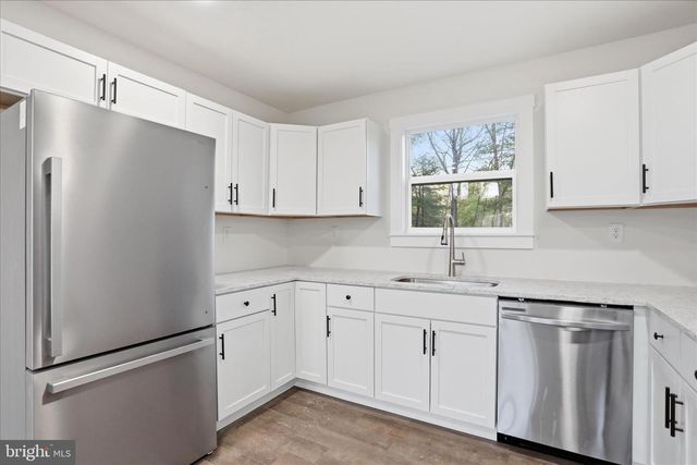 173 DEAD END LN, Berkeley Springs, WV 25411