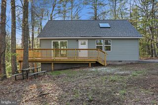 173 DEAD END LN, Berkeley Springs, WV 25411