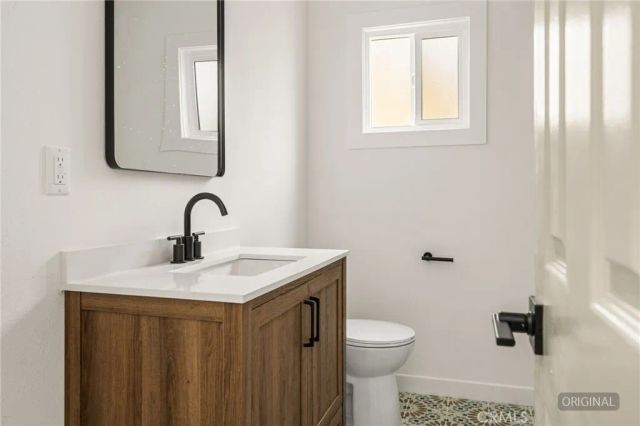 1911 W 65th, Los Angeles, CA 90047