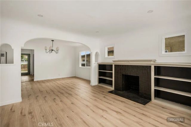 1911 W 65th, Los Angeles, CA 90047
