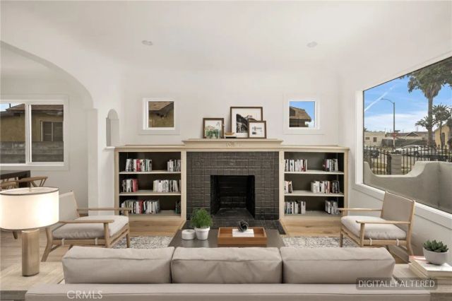 1911 W 65th, Los Angeles, CA 90047