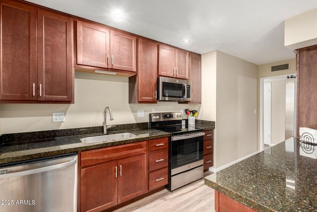 13230 W HYACINTH Drive, Sun City West, AZ 85375