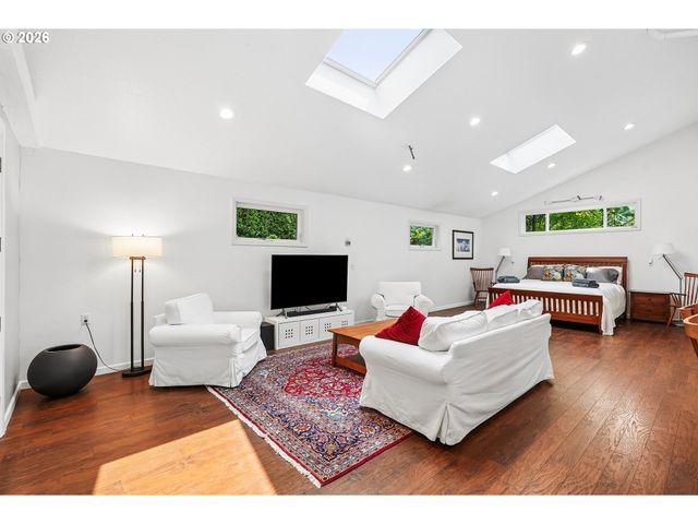 1638 Sw UPLAND Dr, Portland, OR 97221