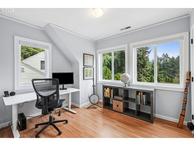 1638 Sw UPLAND Dr, Portland, OR 97221