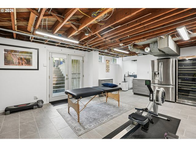 1638 Sw UPLAND Dr, Portland, OR 97221