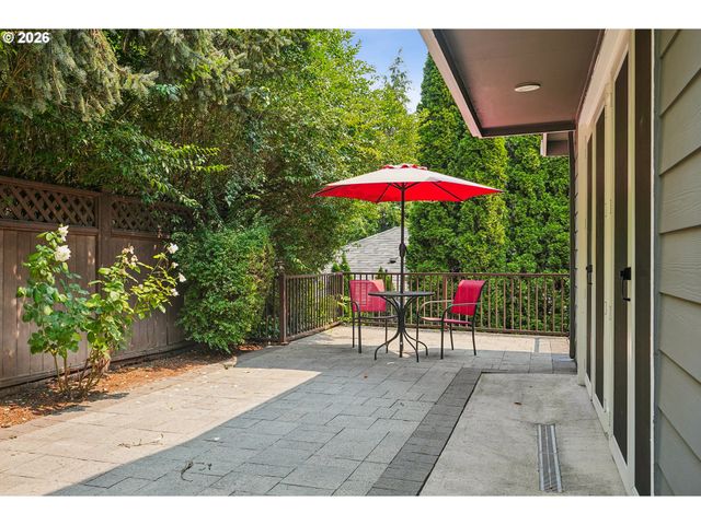 1638 Sw UPLAND Dr, Portland, OR 97221