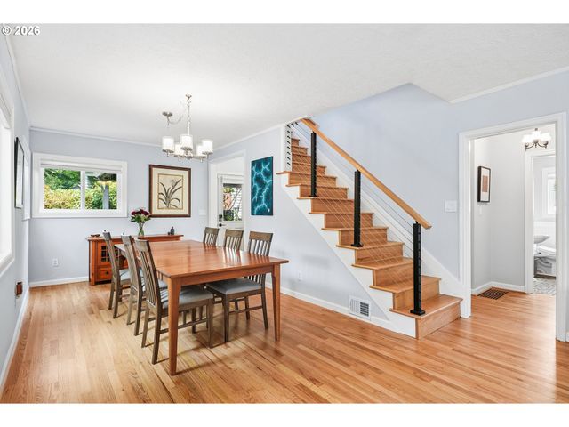 1638 Sw UPLAND Dr, Portland, OR 97221