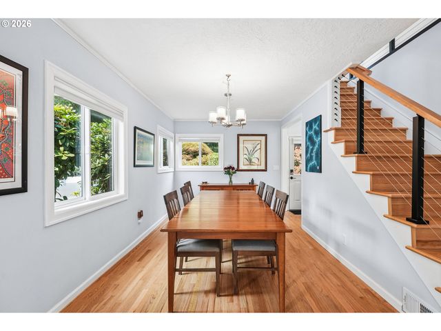1638 Sw UPLAND Dr, Portland, OR 97221